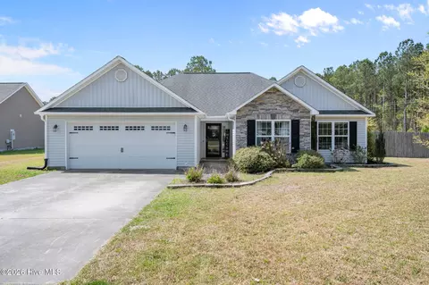 100 Apple Dr, Havelock, NC 28532