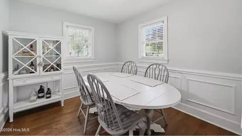 Dining - 296 Sixth St, Ayden, NC 28513 photo 1 of 4