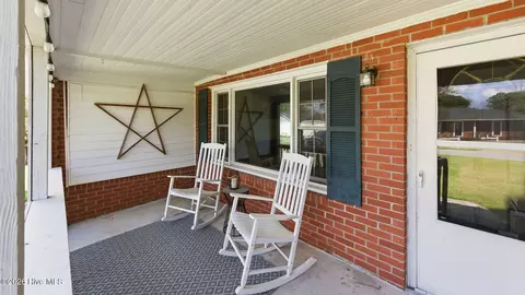 Exterior - 296 Sixth St, Ayden, NC 28513 photo 2 of 5