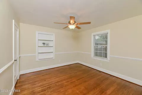 Bedroom - 296 Sixth St, Ayden, NC 28513 photo 7 of 12