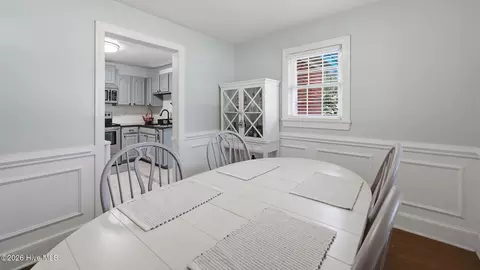 Dining - 296 Sixth St, Ayden, NC 28513 photo 3 of 4