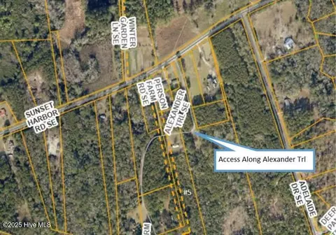 1060 Person Farm Rd SE, Bolivia, NC 28422