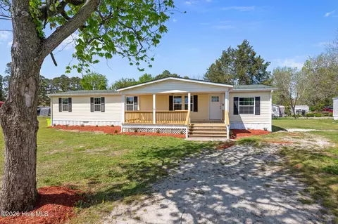 722 Billy Dr, New Bern, NC 28562