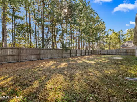 Exterior - 105 Clymer Ct, Hubert, NC 28539 photo 4 of 4