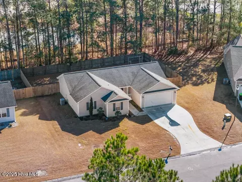 View/Area - 105 Clymer Ct, Hubert, NC 28539 photo 3 of 3