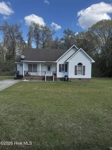 208 Holloman Rd, Ahoskie, NC 27910