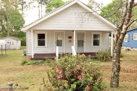 17761 Saint Johns Church Rd, Laurel Hill, NC 28351