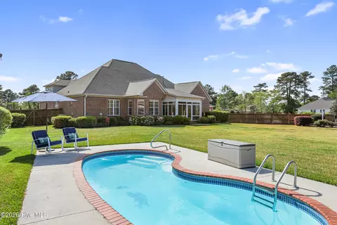 1111 Parkmore Ct, Leland, NC 28451