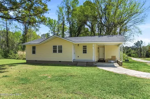 41 Oliver Ln, Burgaw, NC 28425
