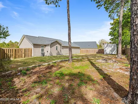 Exterior - 205 Michel Ct, Hubert, NC 28539 photo 4 of 5