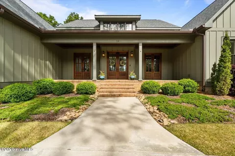 Exterior - 19 Chestertown Dr, Pinehurst, NC 28374 photo 2 of 12