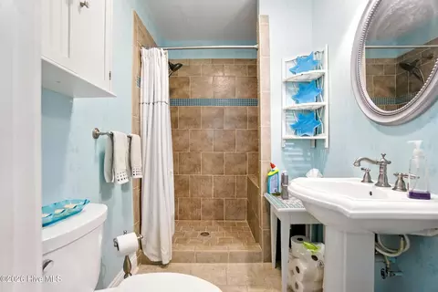 Bath - 401 E Queen St, Edenton, NC 27932 photo 2 of 2