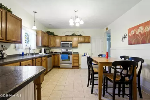 Kitchen - 401 E Queen St, Edenton, NC 27932 photo 1 of 3