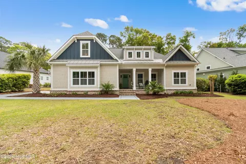720 Oyster Bay Dr, Sunset Beach, NC 28468
