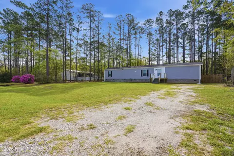 203 Hadnot Dr, Swansboro, NC 28584