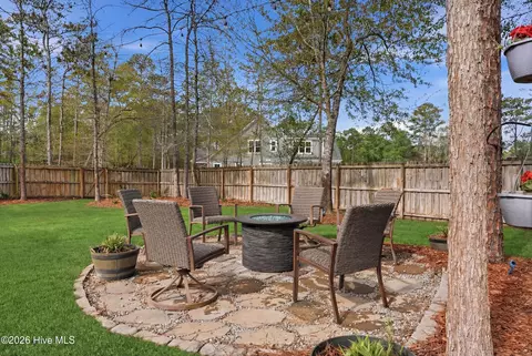 Exterior - 40 Stonegate Cir, Hampstead, NC 28443 photo 3 of 9