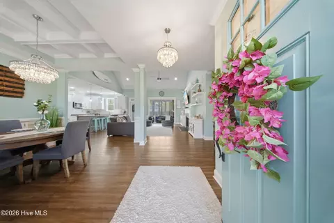 Entry Way - 40 Stonegate Cir, Hampstead, NC 28443 photo 1 of 1