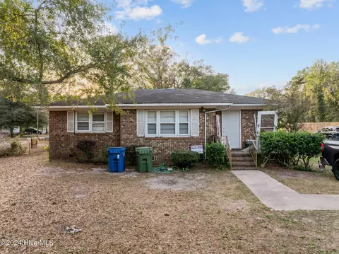 2728 Worth Dr, Wilmington, NC 28412
