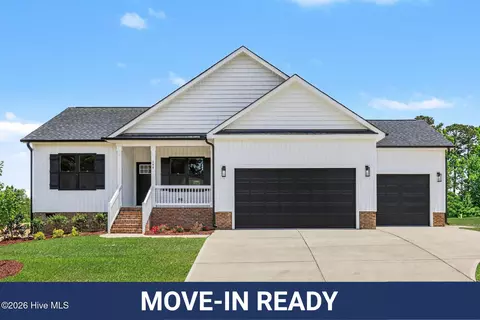 144 Tee Dr, Selma, NC 27576