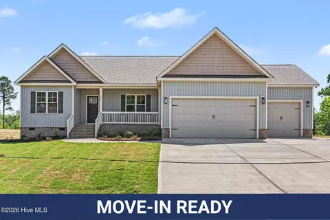 126 Tee Dr, Selma, NC 27576