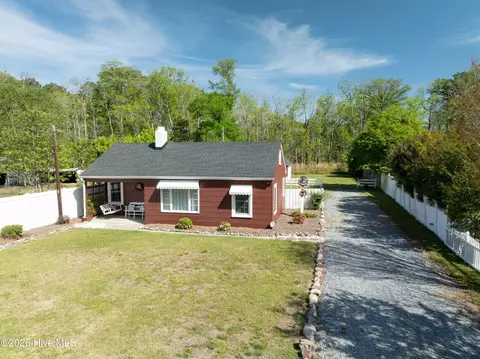322 River Rd, Washington, NC 27889