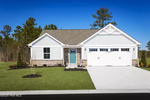 4065 Farmfield Dr, Navassa, NC 28451