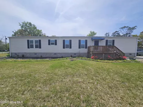 217 Dorcas Dr, Newport, NC 28570