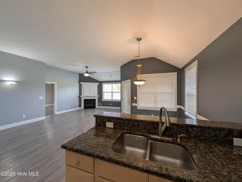 Living - 51 Castle Bay Dr, Hampstead, NC 28443 photo 8 of 8
