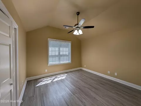 Bedroom - 51 Castle Bay Dr, Hampstead, NC 28443 photo 2 of 2