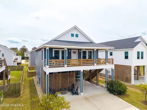 Exterior - 535 W Eden St, Kill Devil Hills, NC 27948 photo 1 of 7