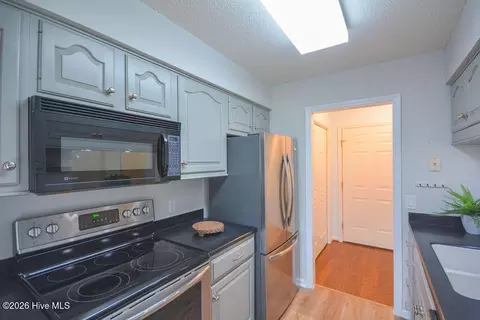 Kitchen - 45 Brandon Trl, Pinehurst, NC 28374 photo 3 of 4