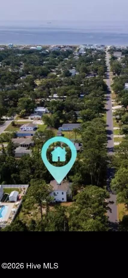 238 NE 70th St, Oak Island, NC 28465