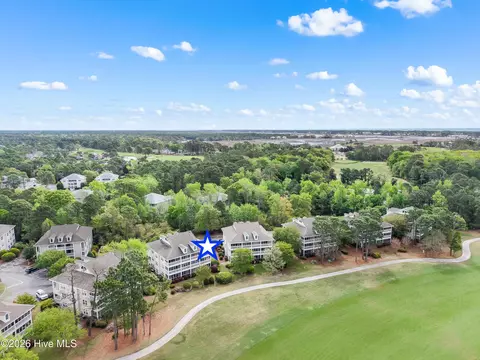 3350 Club Villas Dr # 805, Southport, NC 28461