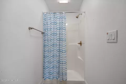 Bath - 1 Joshua Dr, Chocowinity, NC 27817 photo 4 of 4