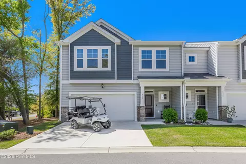 412 Trevally Ct, Southport, NC 28461