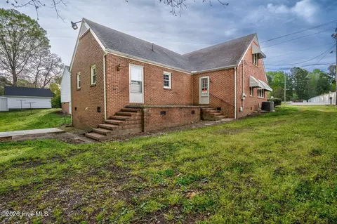 Exterior - 701 E Nash St, Spring Hope, NC 27882 photo 3 of 4