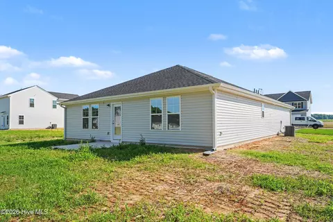 Exterior - 124 Baxley Dr, Dunn, NC 28334 photo 1 of 2