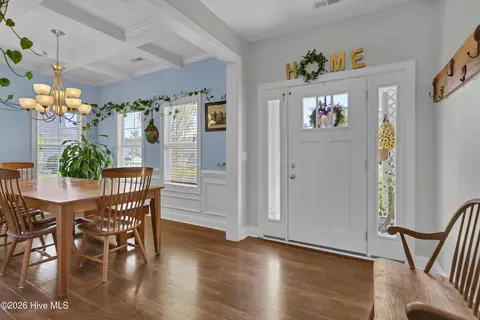 Entry Way - 718 Aria Ln, Hubert, NC 28539 photo 2 of 3