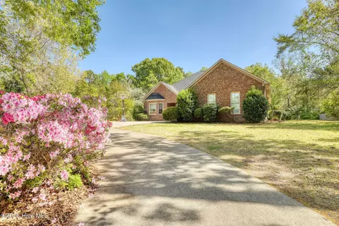 Exterior - 218 Hickory Ln, Hampstead, NC 28443 photo 4 of 16