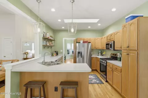 Kitchen - 218 Hickory Ln, Hampstead, NC 28443 photo 1 of 4
