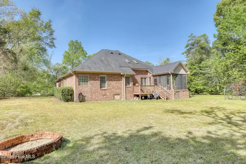 Exterior - 218 Hickory Ln, Hampstead, NC 28443 photo 5 of 16