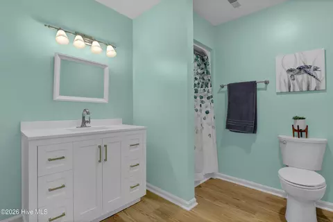 Bath - 702 488 Azalea Dr, Hampstead, NC 28443 photo 2 of 2