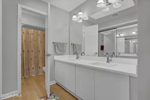 Bath - 702 488 Azalea Dr, Hampstead, NC 28443 photo 1 of 2