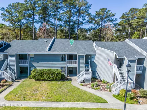 Exterior - 702 488 Azalea Dr, Hampstead, NC 28443 photo 10 of 10