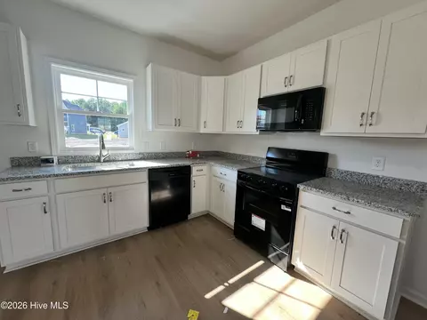 Kitchen - 512 Bartley St, Vass, NC 28394 photo 1 of 2