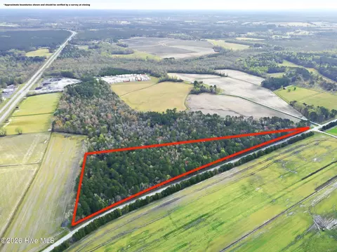 16 Ac Deppe Rd, Maysville, NC 28555