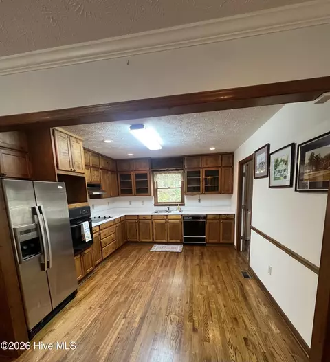 Kitchen - 148 Dixie Trl, Hamlet, NC 28345 photo 1 of 2