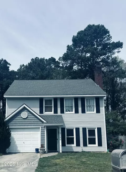 107 Carlisle Ct, Jacksonville, NC 28546