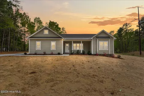 110 Trailcrest Dr, Rockingham, NC 28379
