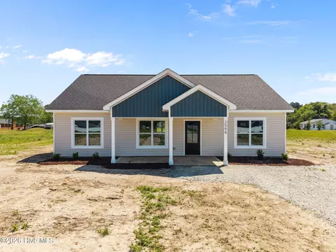 2558 Autumn Ridge Ln, Greenville, NC 27834